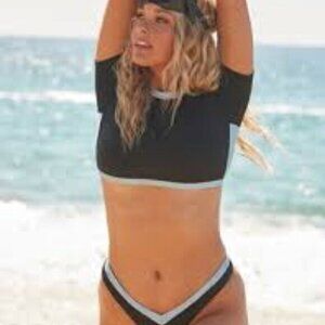 NEW Swimsuits For All Top Womens 1XL 1X Black Blue Camille Short Sleeve Crop NWT